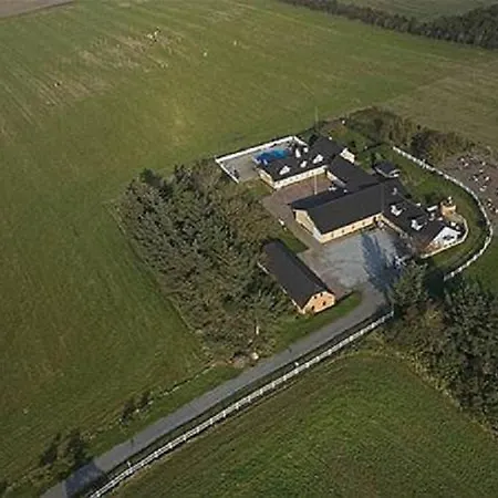Vesterdal Bed & Breakfast *